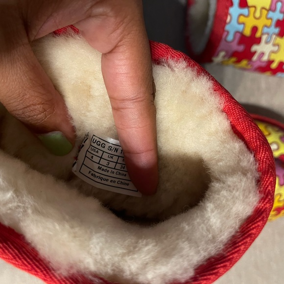 Uggs: Classic II “Autism” Boot - Picture 4 of 4